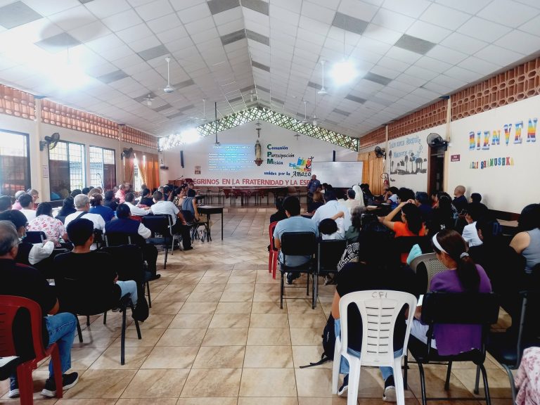 Taller de apologética fortalece la formación y defensa de la fe en el Vicariato Apostólico de Puyo.